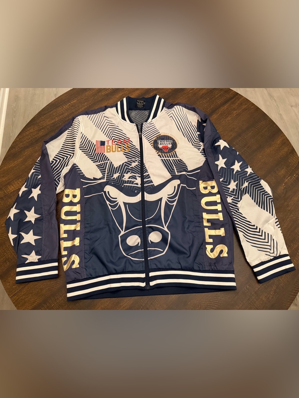 Chicago Bulls Basketball Throwback Jacket NBA Size XXL Windbreaker
